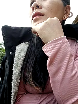 Uzi-na online show from December 18, 9:15 am