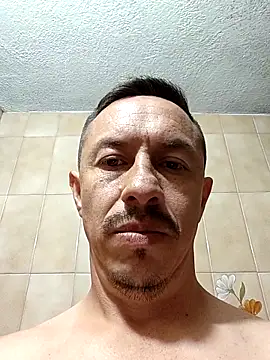 Snapshot of L_hotcream chatting on February 19, 10:17 pm L hotcream online show from February 19, 10:17 pm