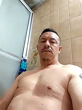 Snapshot of L_hotcream chatting on February 23, 12:02 pm L hotcream online show from February 23, 12:02 pm