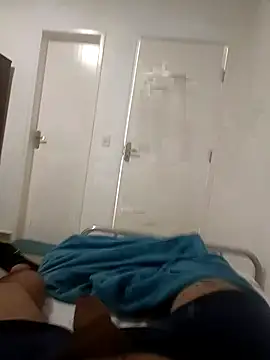 Snapshot of cdcdc21 chatting on December 17, 1:28 pm cdcdc21 online show from December 17, 1:28 pm