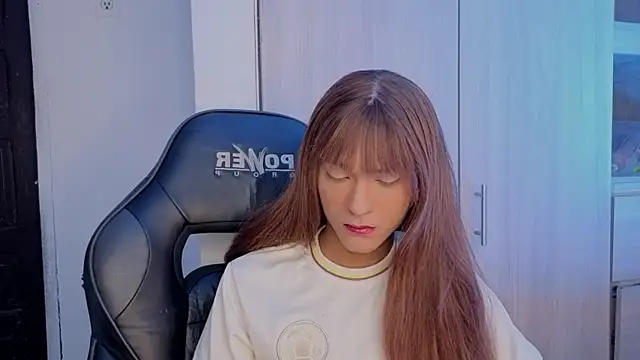 tiffanyy 777 online show from June 18, 4:02 am