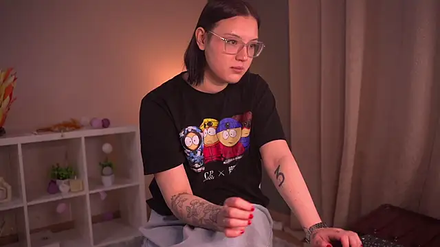 DeloresRamos online show from December 18, 5:35 am