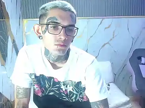 Boy tatto77 online show from January 13, 5:29 pm