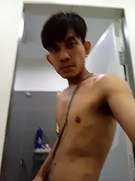 spitspittonmyface online show from December 18, 3:40 pm