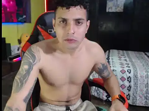 JustynAle2025 online show from December 22, 11:02 pm