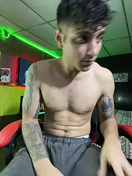 JustynAle2025 online show from March 3, 6:47 pm