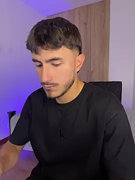 LIAM COLT online show from April 10, 8:13 pm