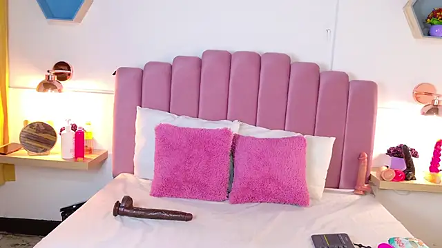 Snapshot of Daikihot chatting on January 10, 4:36 am Daikihot online show from January 10, 4:36 am