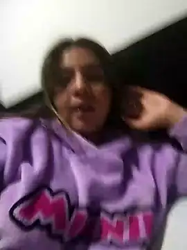 Samy37  online show from December 18, 4:40 am