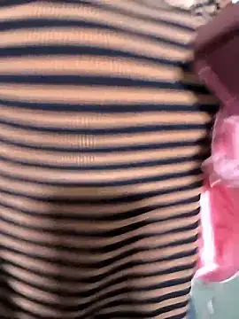 Snapshot of Sweet-Berryy chatting on May 29, 2:42 am Sweet-Berryy online show from May 29, 2:42 am