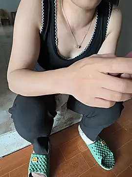 Snapshot of Sweet-Berryy chatting on June 6, 11:31 pm Sweet-Berryy online show from June 6, 11:31 pm