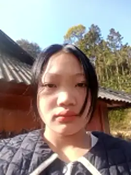 Snapshot of Hi-zza chatting on December 19, 2:18 am Hi-zza online show from December 19, 2:18 am