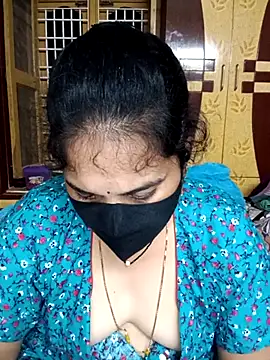 Snapshot of maduri__ chatting on February 4, 6:47 pm maduri online show from February 4, 6:47 pm