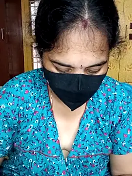 Snapshot of maduri__ chatting on February 25, 2:32 am maduri online show from February 25, 2:32 am