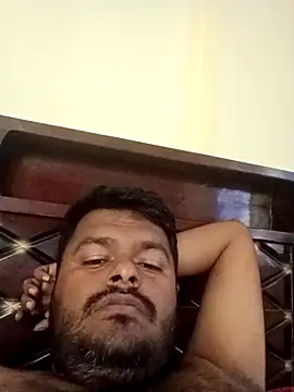 Snapshot of yourwellman chatting on February 24, 4:21 am yourwellman online show from February 24, 4:21 am