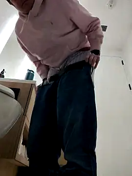 nobored online show from February 14, 9:39 am