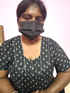 blackqueen-tamil online show from December 18, 3:07 pm