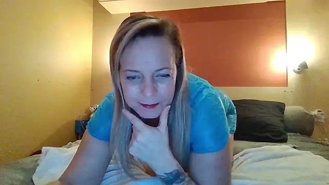 Snapshot of Miss-Chupagirly chatting on January 12, 9:31 pm Miss-Chupagirly online show from January 12, 9:31 pm