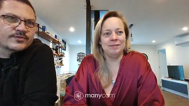 Snapshot of Miss-Chupagirly chatting on February 14, 8:11 am Miss-Chupagirly online show from February 14, 8:11 am