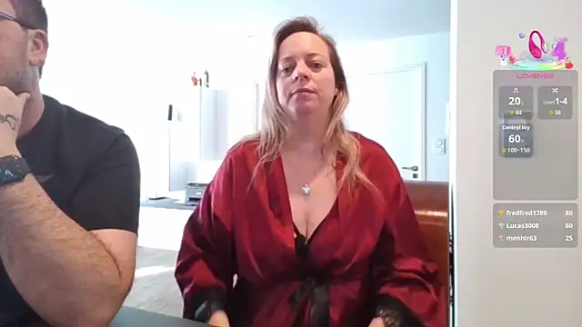 Snapshot of Miss-Chupagirly chatting on February 18, 8:43 am Miss-Chupagirly online show from February 18, 8:43 am