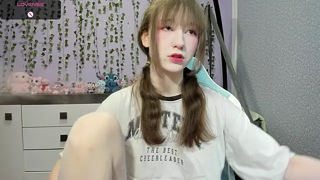 Snapshot of Yoonhee_ki chatting on July 6, 2:03 pm Yoonhee ki online show from July 6, 2:03 pm