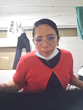 Snapshot of BoniFox_ chatting on December 18, 2:12 pm BoniFox online show from December 18, 2:12 pm