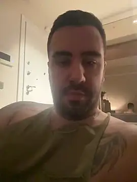 Snapshot of XhotLatte chatting on February 20, 10:32 pm XhotLatte online show from February 20, 10:32 pm