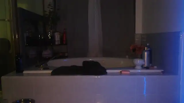 Snapshot of MISTERANDDEMI chatting on December 22, 2:58 pm MISTERANDDEMI online show from December 22, 2:58 pm