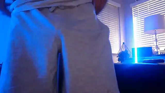 Snapshot of MISTERANDDEMI chatting on February 12, 12:05 am MISTERANDDEMI online show from February 12, 12:05 am