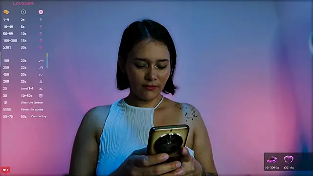 Snapshot of ScarlettRedsins chatting on February 10, 11:53 pm ScarlettRedsins online show from February 10, 11:53 pm