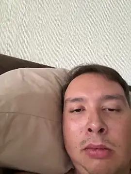 Snapshot of Burndew chatting on March 3, 4:02 pm Burndew online show from March 3, 4:02 pm