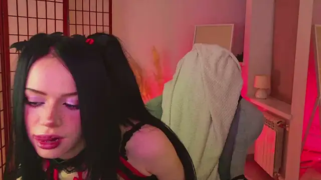 Dark Diva online show from April 8, 9:48 pm