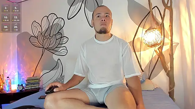 maaxtaylor  online show from February 23, 11:07 am