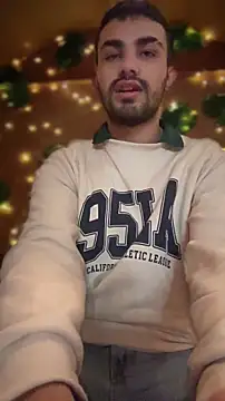 Snapshot of juancho_hairy chatting on January 14, 10:25 pm juancho hairy online show from January 14, 10:25 pm