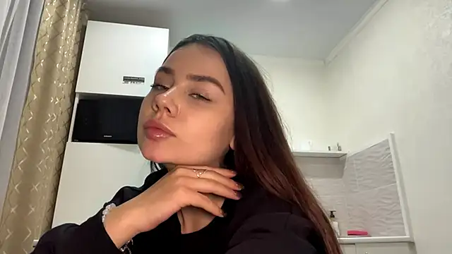 MiloyNoir online show from December 21, 6:15 pm