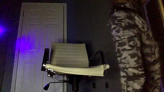 Cantgetenough0069 online show from January 14, 6:46 pm