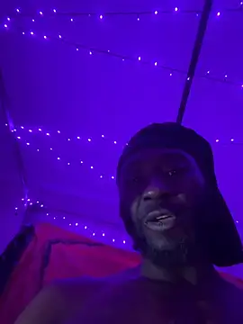 Snapshot of Cantgetenough0069 chatting on April 13, 7:25 am Cantgetenough0069 online show from April 13, 7:25 am