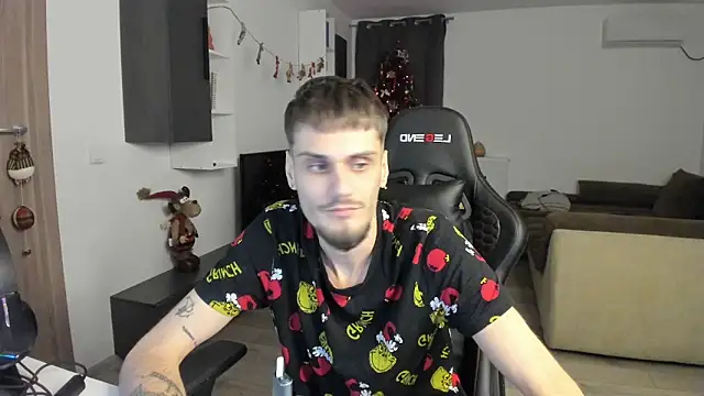 Snapshot of rszed chatting on December 21, 1:35 am rszed online show from December 21, 1:35 am