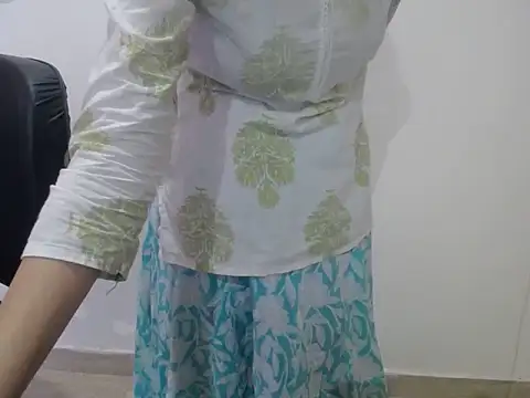 Farhana beautyfull online show from April 15, 4:41 am