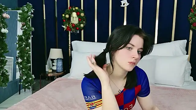 Snapshot of Milana_Cold chatting on January 6, 11:47 am Milana Cold online show from January 6, 11:47 am