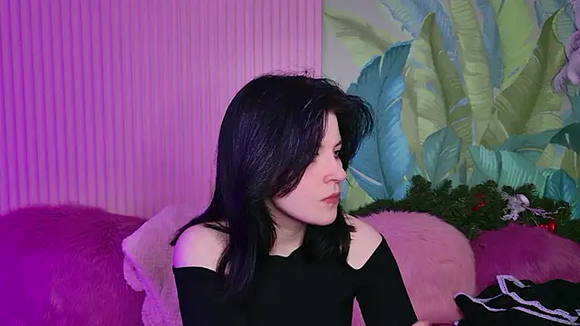 Snapshot of Milana_Cold chatting on January 13, 8:47 pm Milana Cold online show from January 13, 8:47 pm