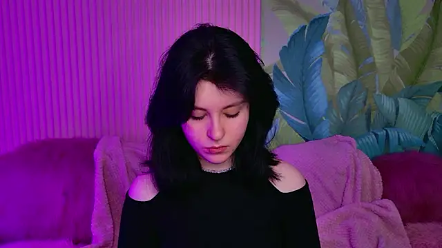 Snapshot of Milana_Cold chatting on January 14, 8:47 pm Milana Cold online show from January 14, 8:47 pm