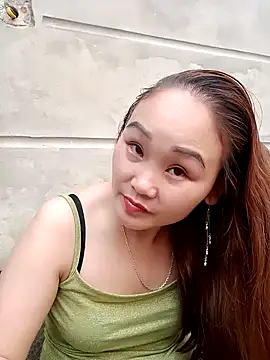 Snapshot of yula-bi chatting on March 29, 10:04 am yula-bi online show from March 29, 10:04 am
