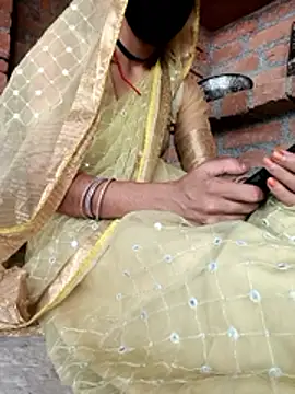 Snapshot of mantraverma chatting on June 14, 3:19 am mantraverma online show from June 14, 3:19 am