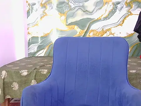 bold-smirthii online show from December 21, 4:30 am