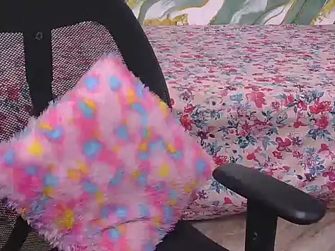 bold-smirthii online show from March 26, 4:18 am