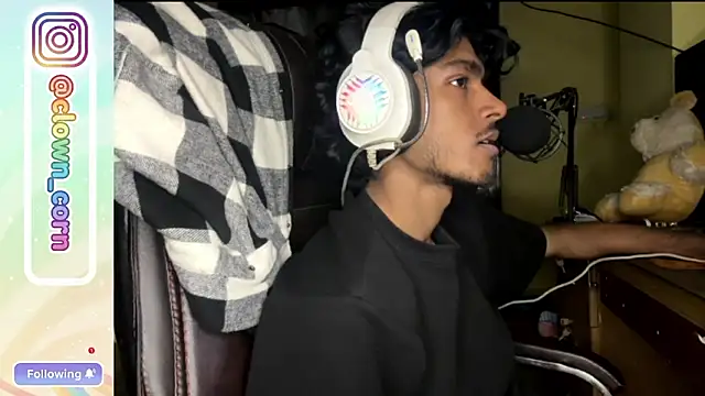 tooexpensive online show from February 1, 7:56 pm