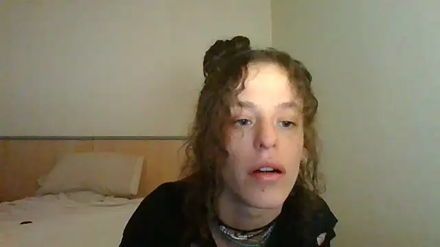 4lien online show from April 1, 7:53 am