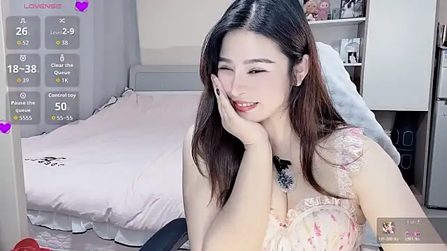 Snapshot of Ogravity_ chatting on January 16, 2:32 pm Ogravity online show from January 16, 2:32 pm