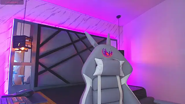 Snapshot of Lili_Evanss chatting on February 4, 12:11 pm Lili Evanss online show from February 4, 12:11 pm